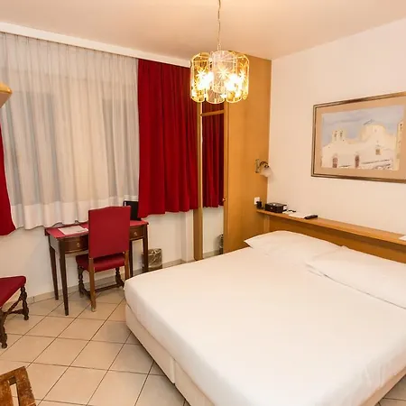 Excelsior Hotel 3*